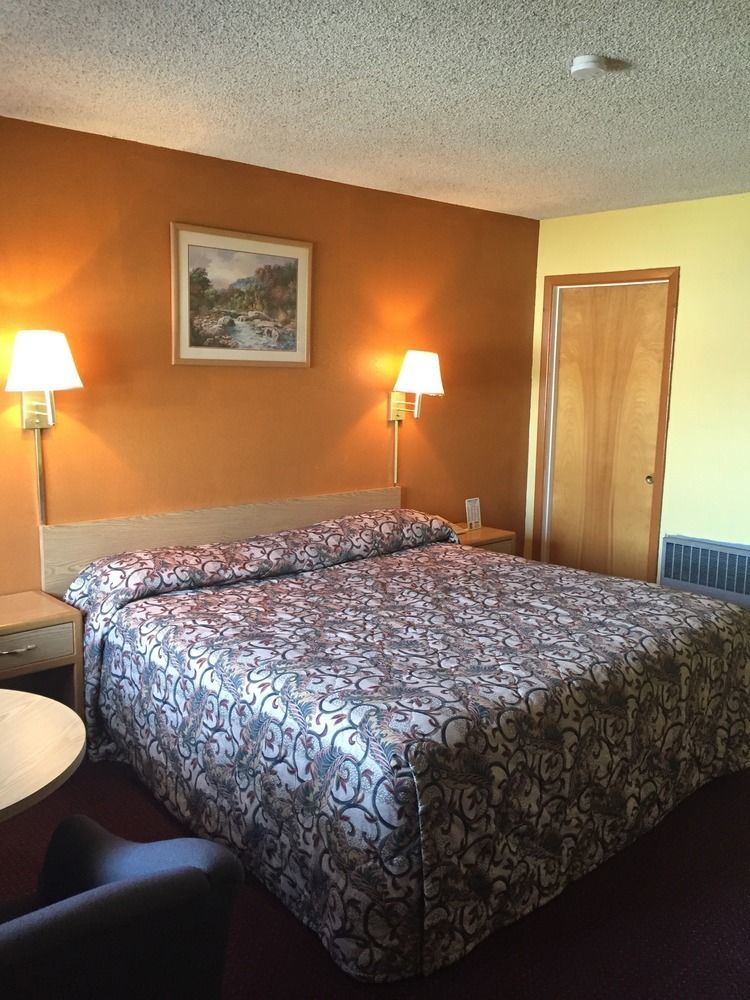 Regency Inn Уинемюка Екстериор снимка