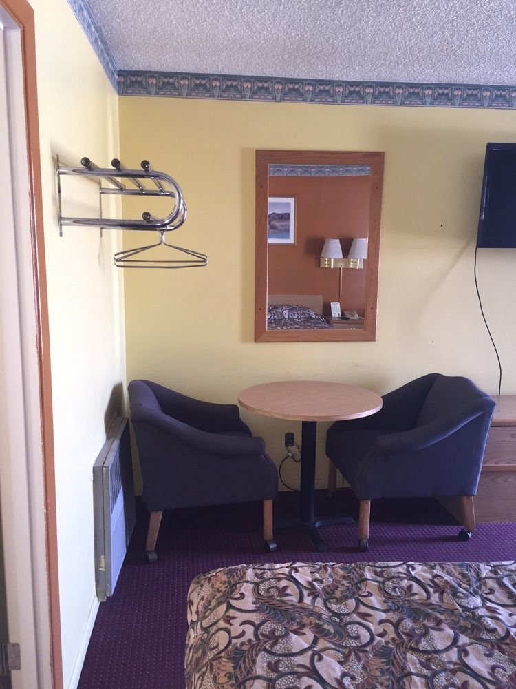 Regency Inn Уинемюка Екстериор снимка