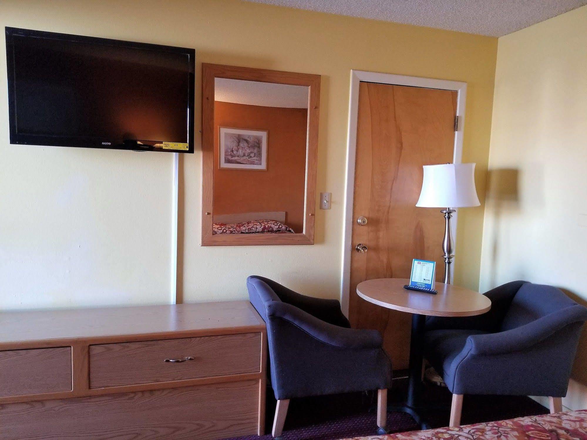 Regency Inn Уинемюка Екстериор снимка