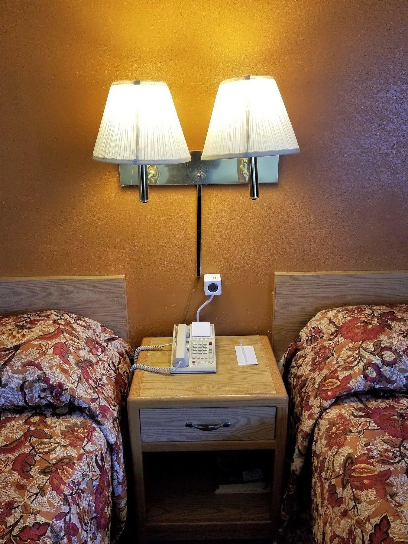 Regency Inn Уинемюка Екстериор снимка